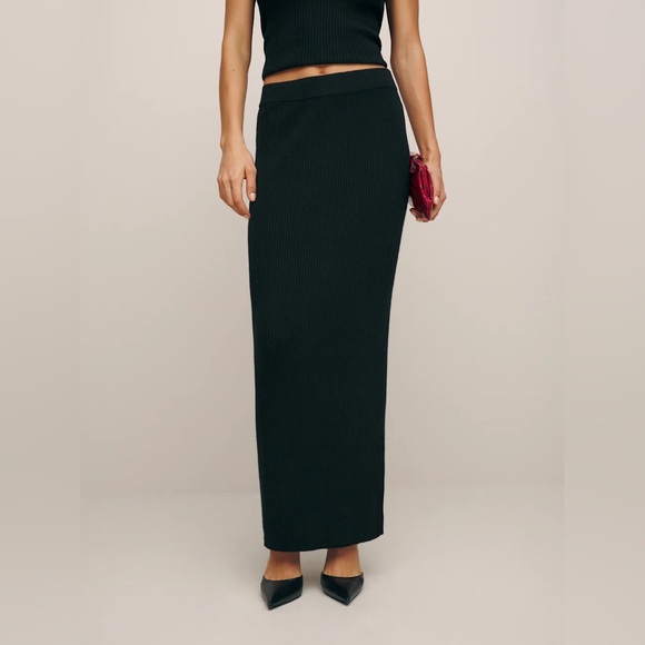 Parvati Cashmere Skirt in Black | S - Picture 5 of 11